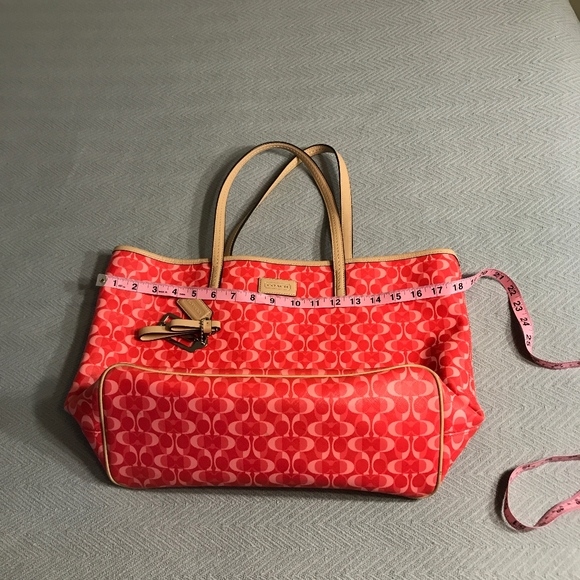 Coach Tote Bag - Picture 3 of 8